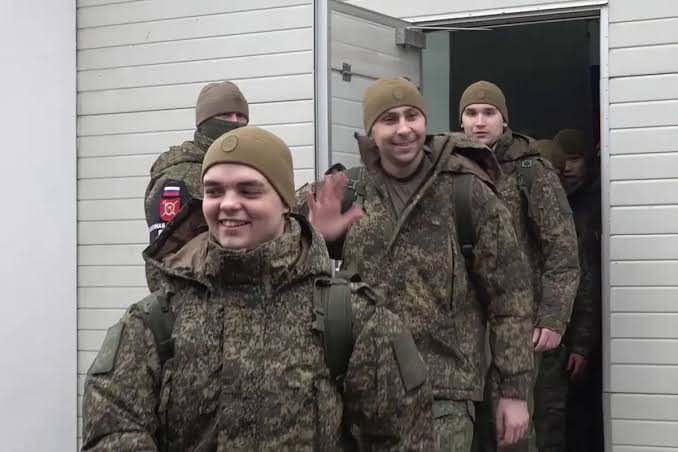 Ucrania recupera a 270 prisioneros en un nuevo intercambio con&nbsp;Rusia